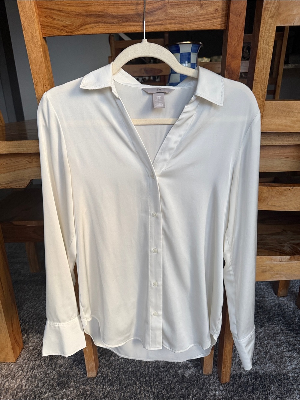 H&M Satin button up top XS